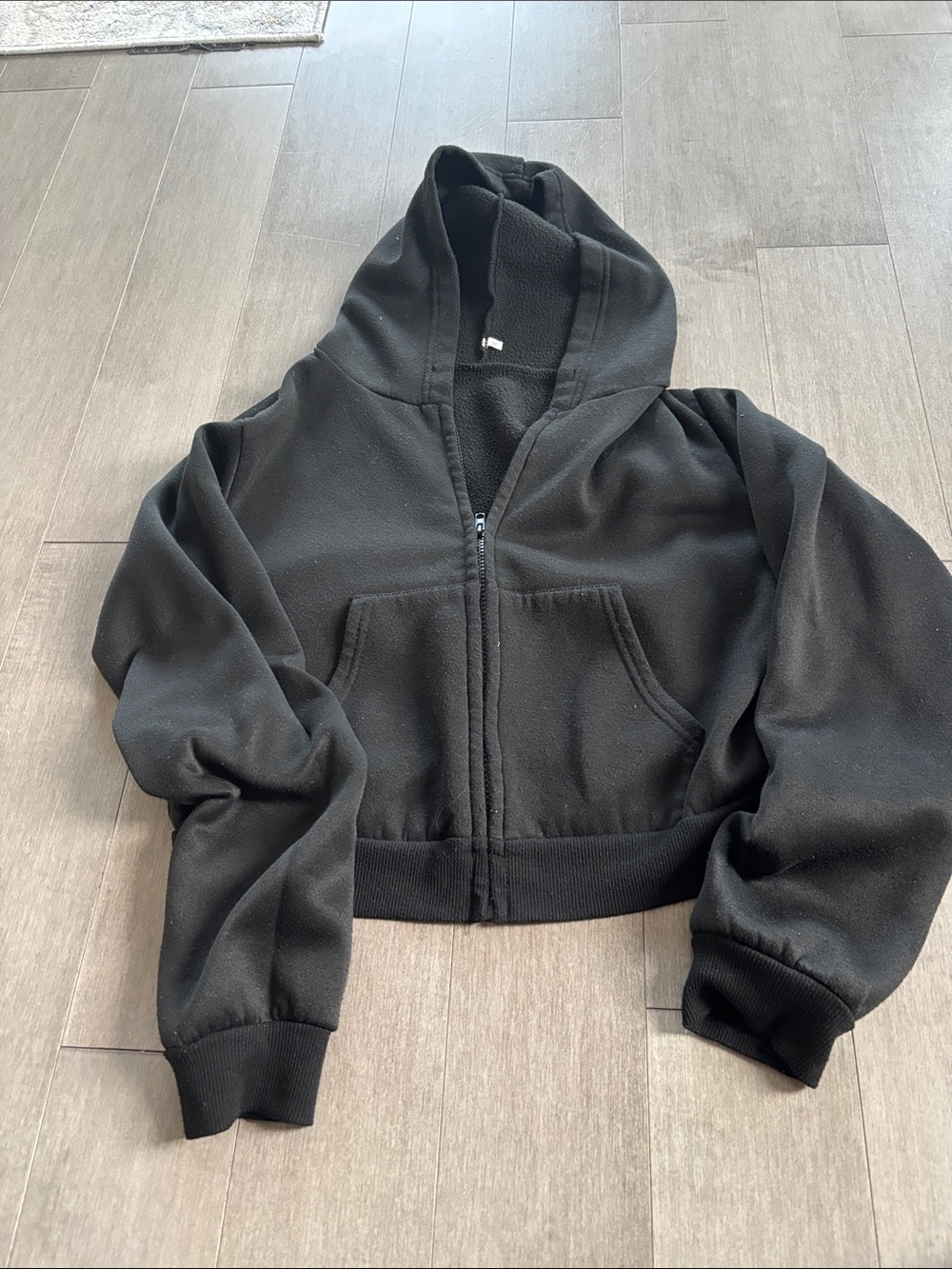 SHEIN Black Cropped Zip Hoodie - Picture 2 of 9
